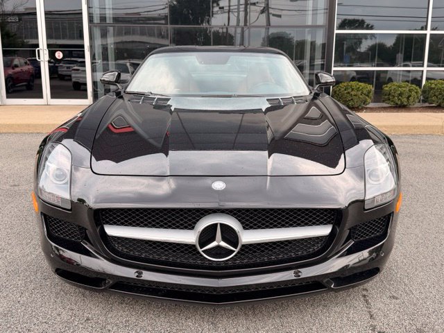 Used 2011 Mercedes-Benz SLS AMG Coupe image 4