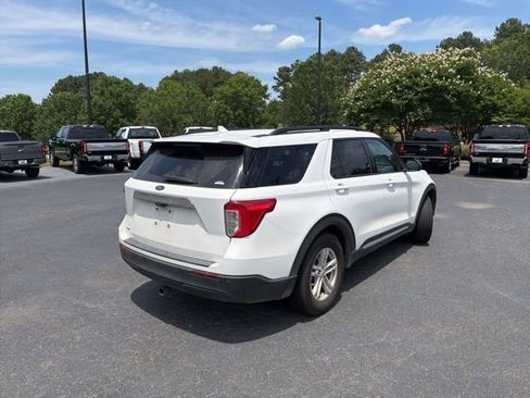 Used 2023 Ford Explorer XLT RWD image 13
