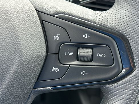 New 2026 Chevrolet Trax LS w/ LS Convenience Package FWD image 17