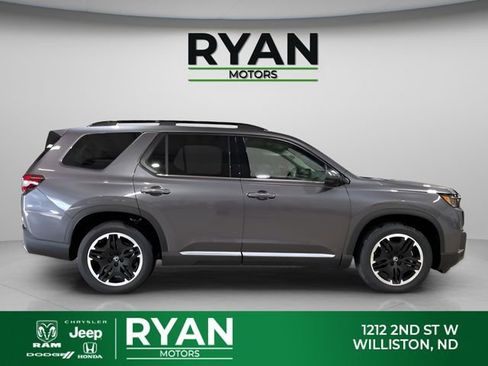 New 2026 Honda Pilot Touring image 10
