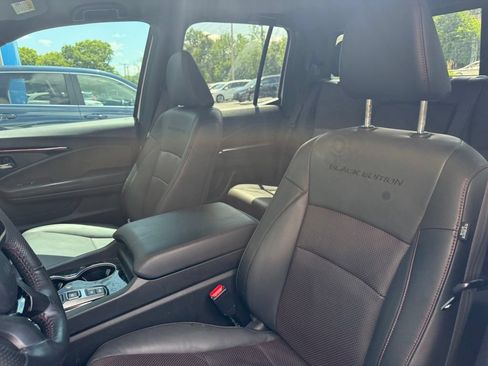 Used 2024 Honda Ridgeline Black Edition image 8