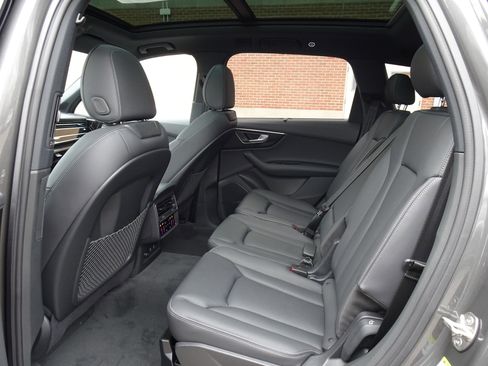New 2026 Audi Q7 3.0T Premium Plus image 6