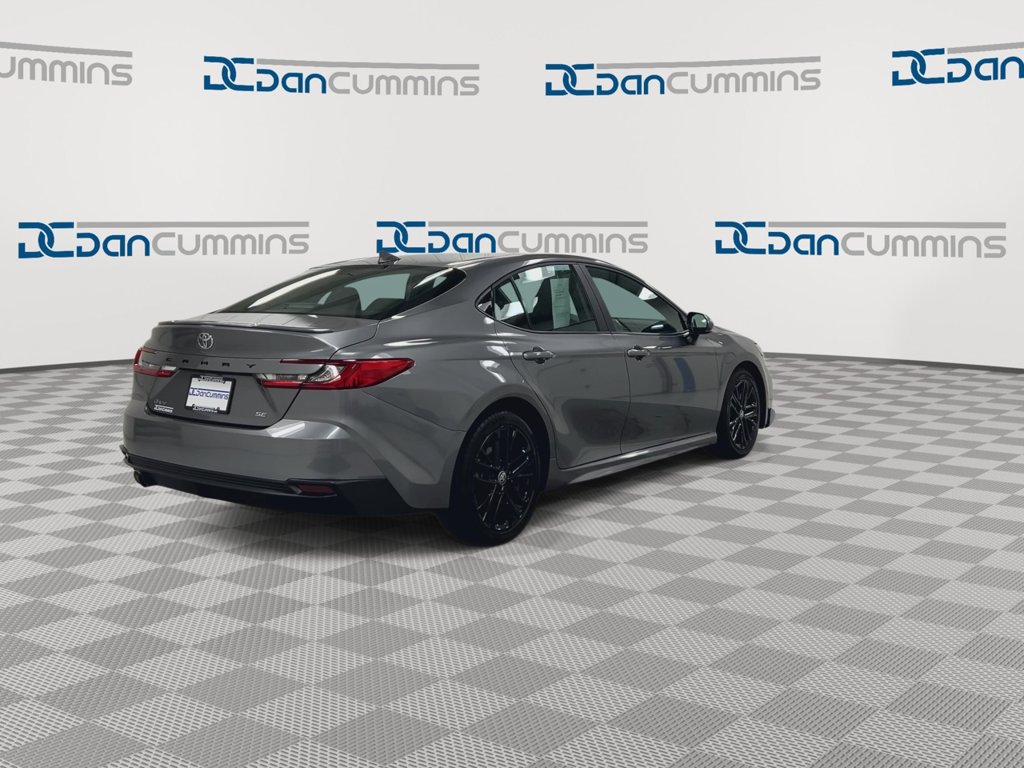 Used 2025 Toyota Camry SE FWD image 8