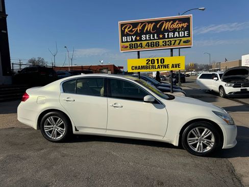 Used 2012 INFINITI G37 x Sedan w/ Premium Pkg image 2