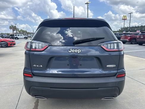 Used 2021 Jeep Cherokee Latitude Lux w/ Comfort/Convenience Group AWD/4WD image 6
