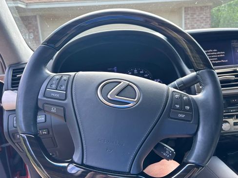 Used 2014 Lexus LS 460 w/ Comfort Package RWD image 6