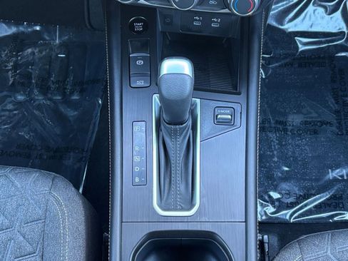 Used 2025 Nissan Kicks SV image 37