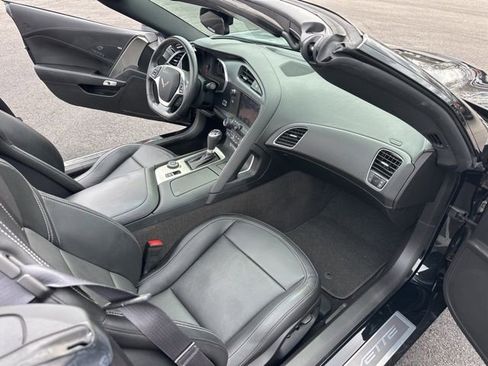 Used 2016 Chevrolet Corvette Stingray Convertible w/ 2LT Preferred Equipment Group RWD image 11