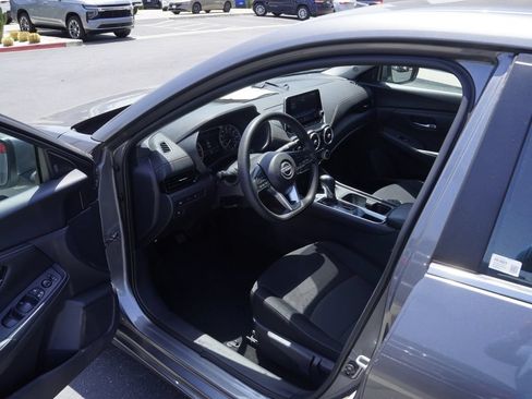 Used 2024 Nissan Sentra SV FWD image 3