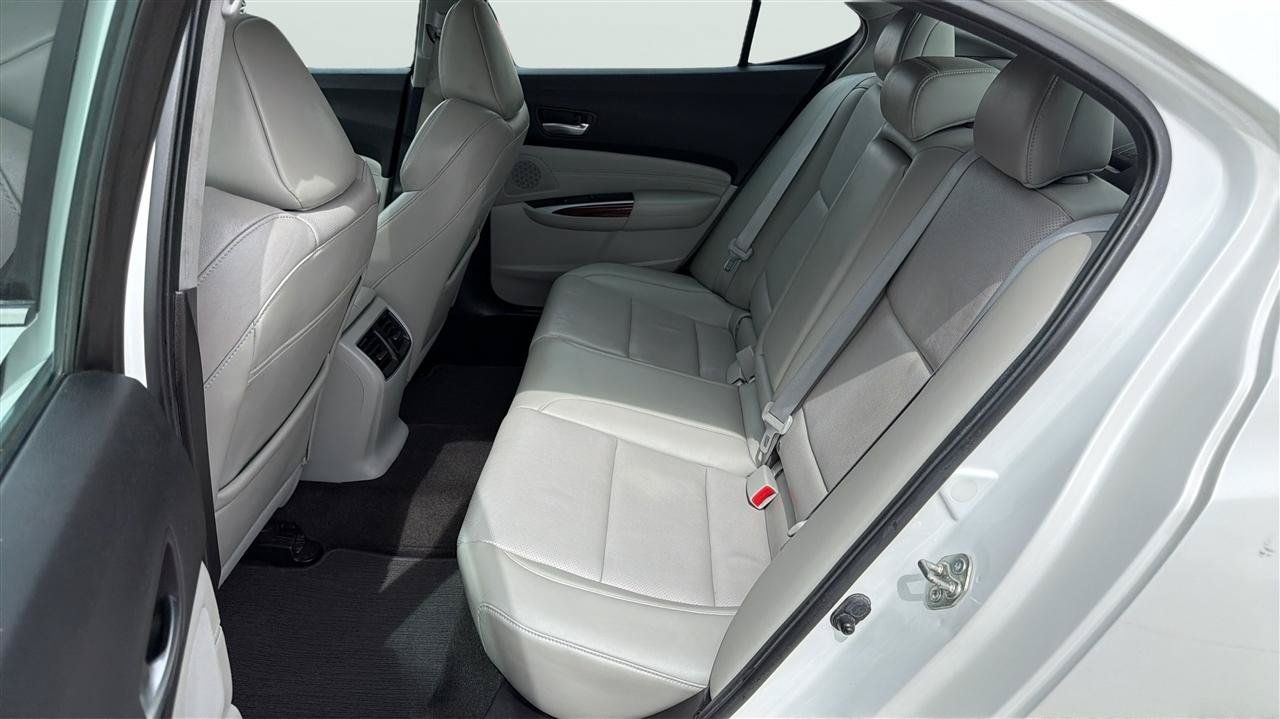 Used 2015 Acura TLX w/ Technology Package FWD image 20