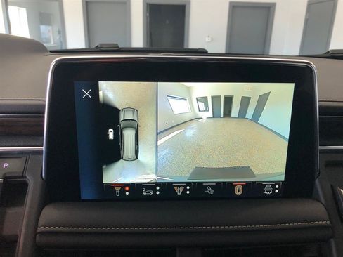 Used 2024 Chevrolet Tahoe Premier w/ Advanced Technology Package AWD/4WD image 21