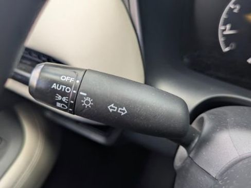 Used 2024 Honda HR-V LX image 27