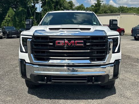 New 2026 GMC Sierra 3500 Pro w/ Convenience Package AWD/4WD image 3