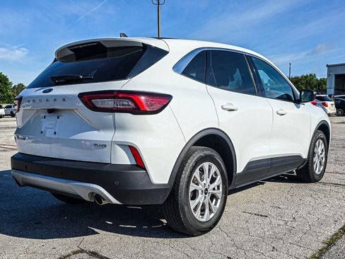 Used 2023 Ford Escape Active w/ Tech Pack #1 AWD/4WD image 6