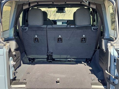 Used 2024 Jeep Wrangler Sport S image 16