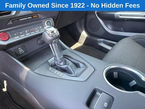 Used 2025 Ford Mustang Coupe RWD image 25