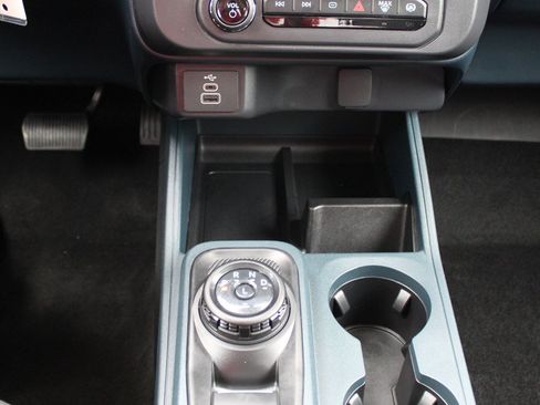Used 2025 Ford Maverick XL w/ Equipment Group 102A AWD/4WD image 30