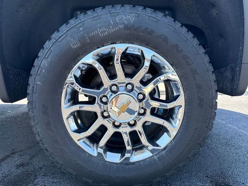 New 2026 Chevrolet Silverado 2500 LTZ w/ LTZ Convenience Package AWD/4WD image 32