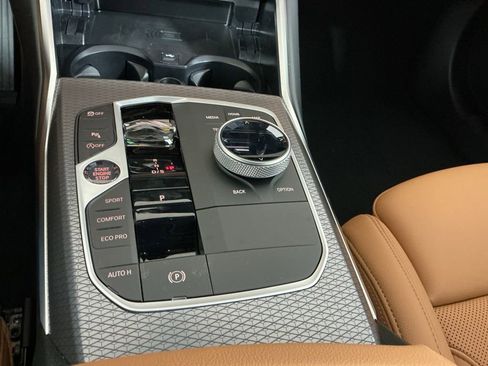 New 2026 BMW 330i Sedan w/ Premium Package image 12