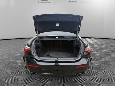 Used 2024 BMW M440i Coupe w/ Premium Package image 9