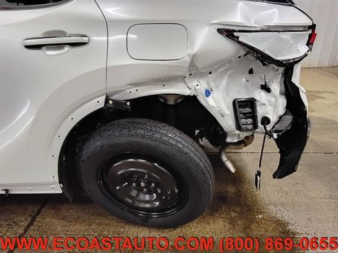 Used 2025 Lexus RX 350h w/ Accessory Package AWD/4WD image 15