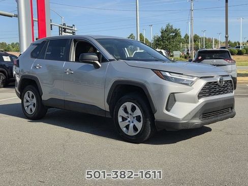 Used 2023 Toyota RAV4 LE FWD image 7