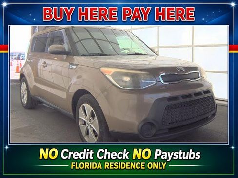 Used 2016 Kia Soul FWD image 1