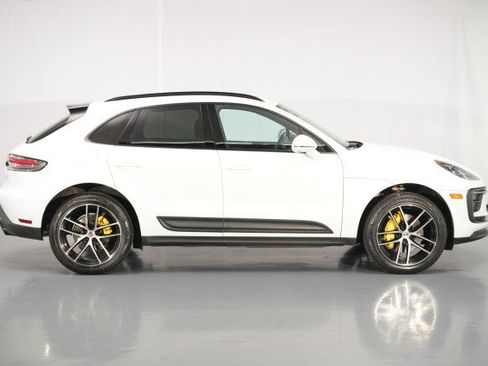 Used 2023 Porsche Macan AWD/4WD image 10