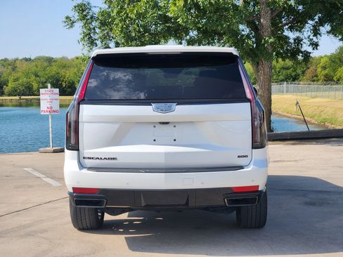 Used 2023 Cadillac Escalade Sport Platinum w/ LPO, ONYX Package AWD/4WD image 35