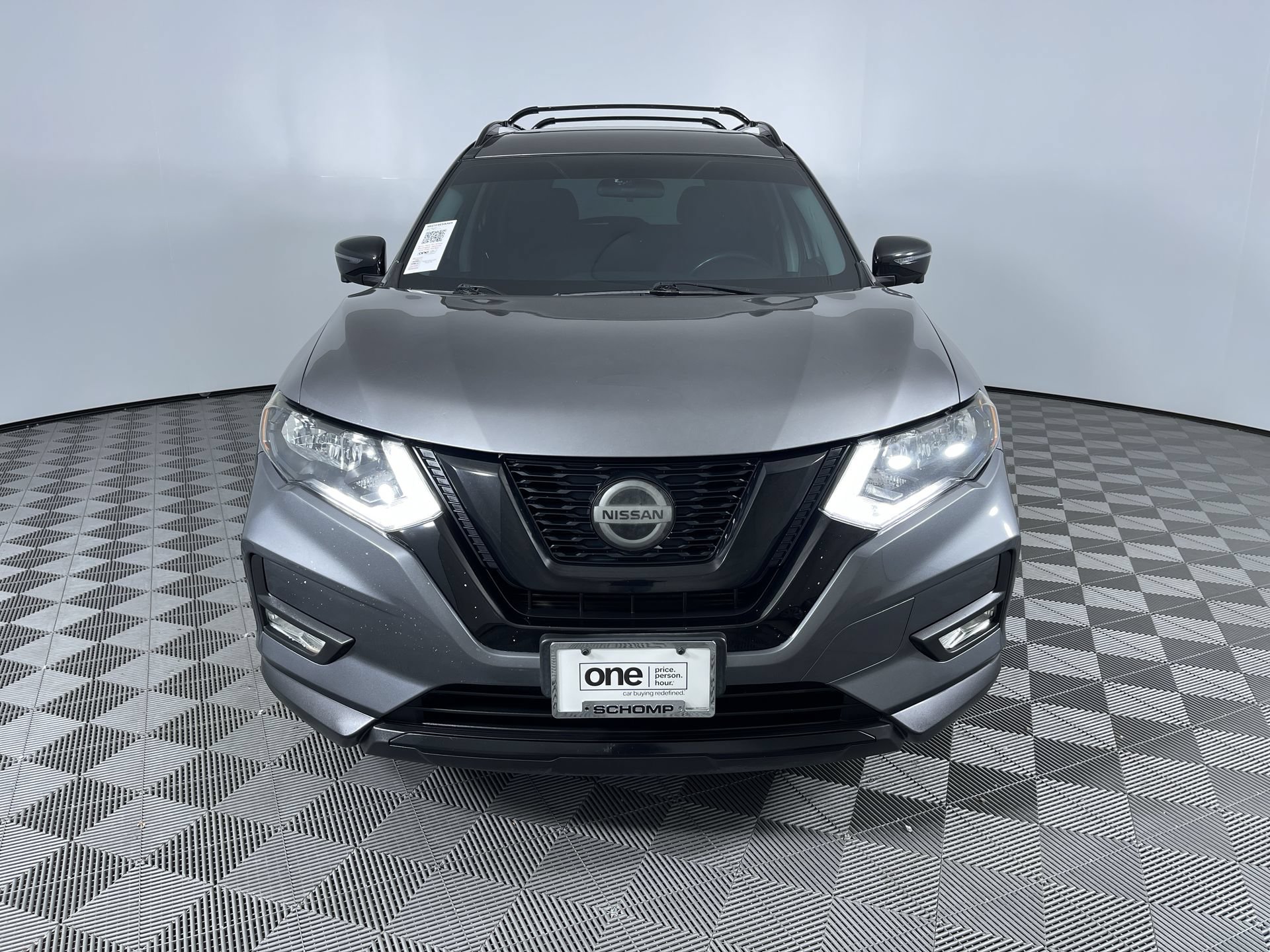 Used 2018 Nissan Rogue SV w/ Premium Package AWD/4WD image 29