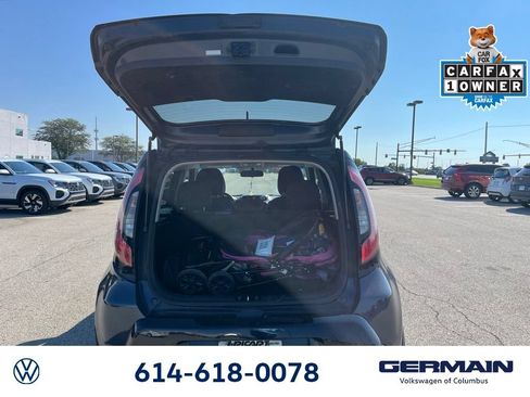 Used 2016 Kia Soul + FWD image 11