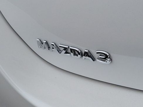 Used 2019 MAZDA MAZDA3 Sedan w/ Select Package FWD image 29