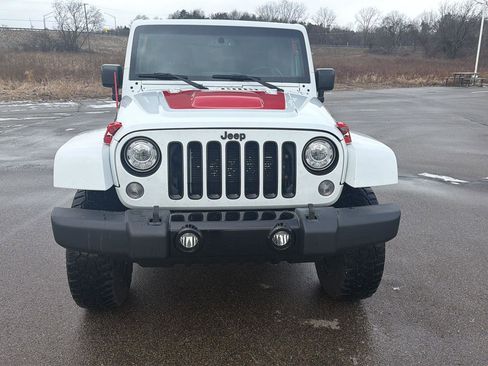 Used 2017 Jeep Wrangler Unlimited Sahara image 8