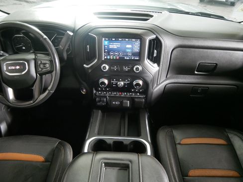 Used 2021 GMC Sierra 1500 AT4 w/ AT4 Premium Package AWD/4WD image 10