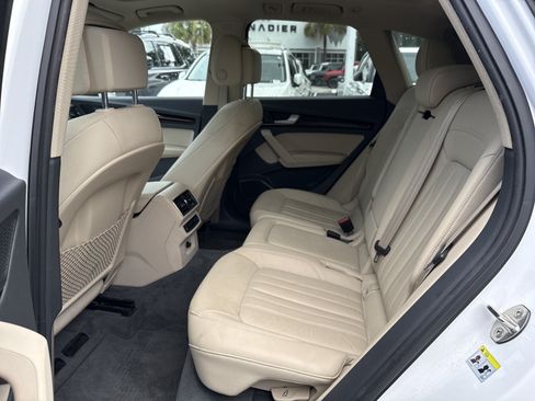 Used 2018 Audi Q5 2.0T Premium Plus w/ Premium Plus Package AWD/4WD image 30