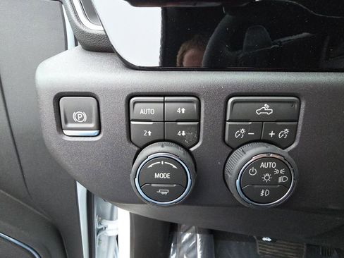 New 2026 Chevrolet Silverado 1500 LT Trail Boss w/ Convenience Package II image 21