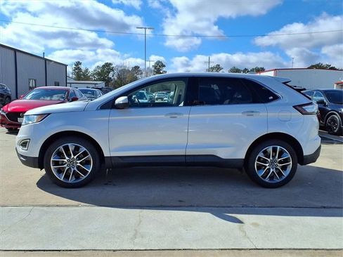 Used 2018 Ford Edge Titanium w/ Equipment Group 301A image 9
