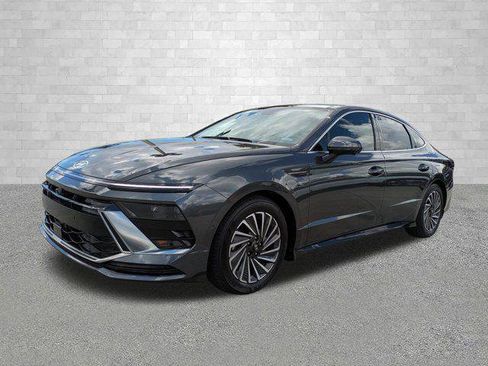 New 2025 Hyundai Sonata Limited image 5
