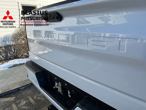 Used 2023 Chevrolet Silverado 1500 Custom image 21