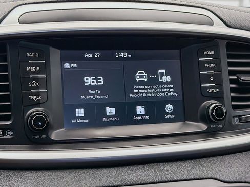 Used 2020 Kia Sorento LX FWD image 9