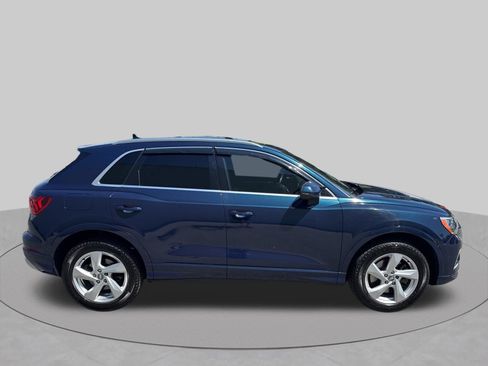Used 2020 Audi Q3 2.0T Premium w/ Convenience Package AWD/4WD image 10