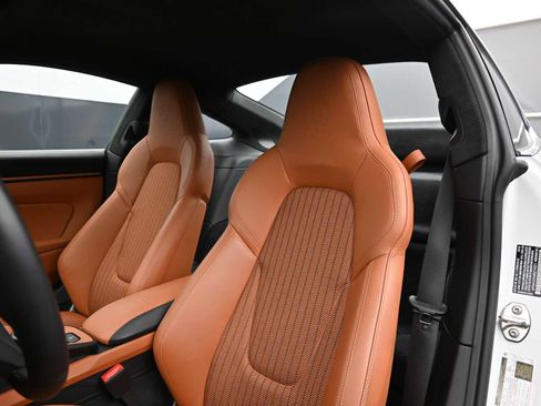 Certified 2024 Porsche 911 GT3 RS RWD image 5
