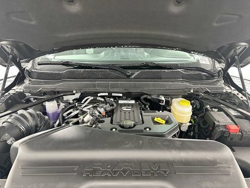 New 2026 RAM 2500 Limited AWD/4WD image 19
