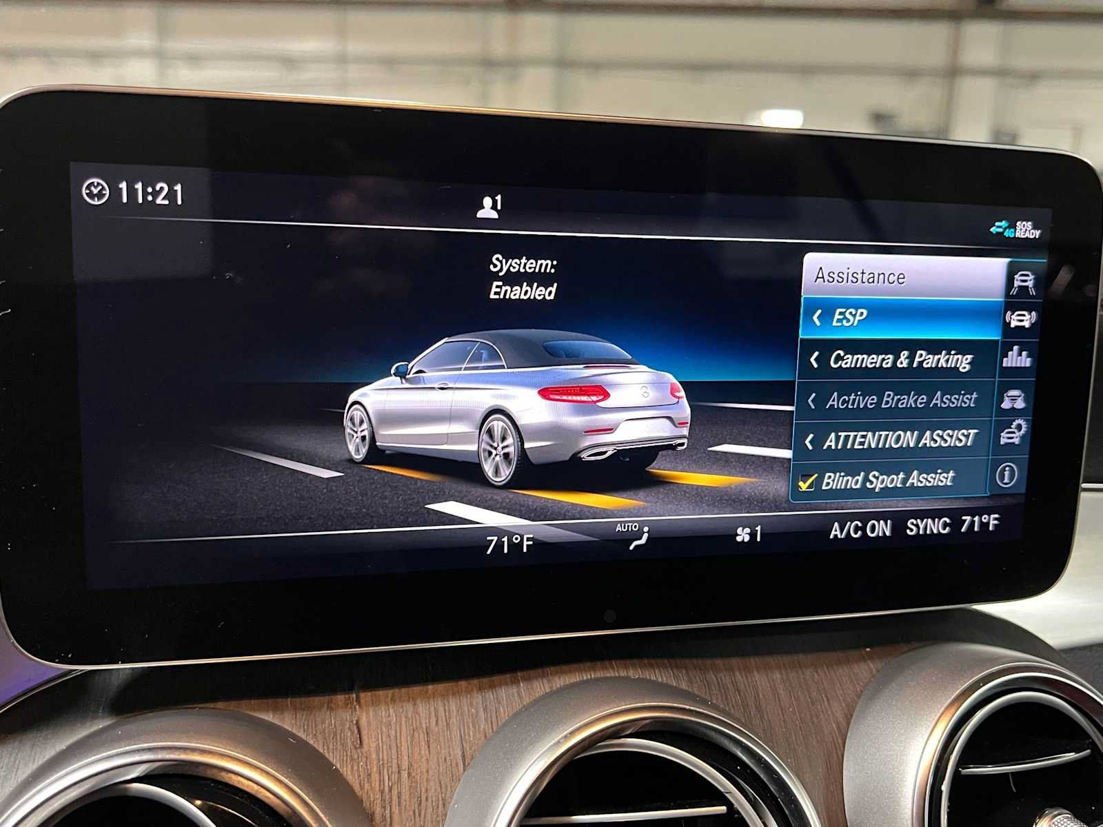 Used 2023 Mercedes-Benz C 300 4MATIC Cabriolet image 34
