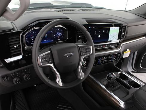New 2026 Chevrolet Silverado 1500 LT Trail Boss w/ Convenience Package II AWD/4WD image 8