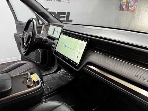 Used 2022 Rivian R1T Launch Edition image 48