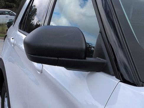 New 2025 Ford Explorer Active image 11