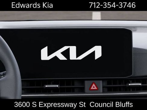 New 2026 Kia Carnival LX FWD image 22