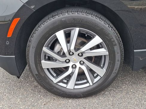 Used 2023 Chevrolet Equinox Premier FWD image 12