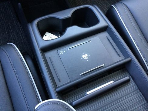 New 2026 Honda Odyssey Touring image 18